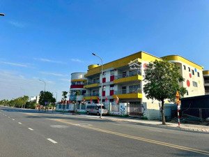 tái định cư cự khối -đường 12m2 -vỉa hè 3m -view hồ 30ha lớn nhất quận long biên -giá đầu tư