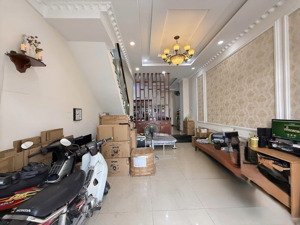 bán nhà dân xây trần phú - mộ lao, 3 bước ra ga văn quán, ngõ thông ô tô tránh, hàng xóm thân thiện