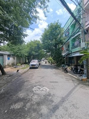 bán nhà ngay hẻm xe tải thông ngay liên tỉnh 5, thông tạ quang bửu, q.8, dt 8x10m. giá 7 tỷ