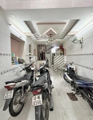 nhà đẹp hòa hảo 3.6 x 11m 2 tầng, 2pn hẻm rộng thoáng chỉ 5.9 tỷ
giữa lòng quận 10
