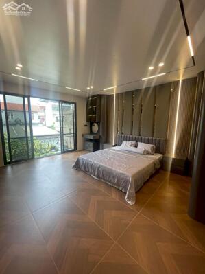 CHỈ 28 TỶ SỞ HỮU NHÀ 7 TẦNG, THANG MÁY, NỘI THẤT XỊN, Ở SƯỚNG, Ô TÔ TRÁNH PHỐ TRUNG KÍNH.