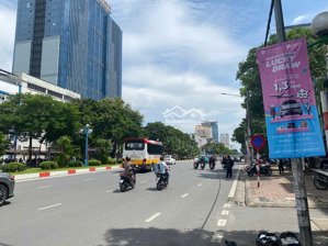 bán nhà mặt phố cầu giấy, 264m2, mặt tiền 7m, 2 mặt thoáng, 129 tỷ