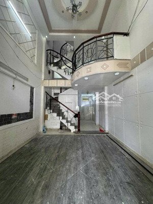 bán nhà 5 tầng - hẻm xe hơi nguyễn công hoan - 35 m2 - 8.5 tỷ