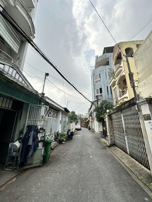 hxh tránh thoại ngọc hầu, tân phú - 4.5m x 17m tiện xây mới -dòng tiền 15tr/tháng - nhỉnh 5đ