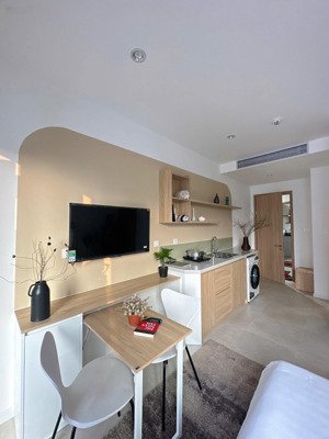 trống lại siêu phẩm studio full nội thất rộng hơn 40m2 ngay trung tâm quận 2 lh: 