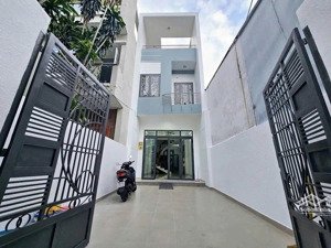 bán gấp nhà mới ở ngay- 3 tầng - hxh- dt 4*23m - tân thới nhất - quận 12 - nhỉnh 6 tỷ.tl.,