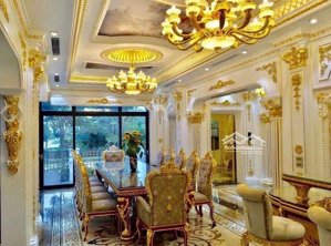 bán biệt thự vườn đào - xây mới đẹp - cạnh lotte. 396m2 x 6t - mt15m - giá 245 tỷ.