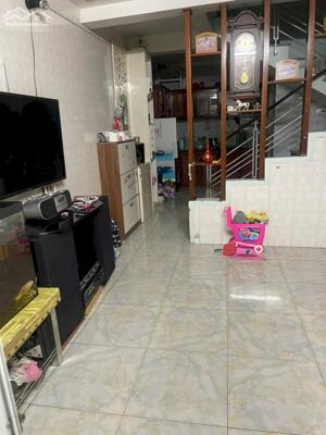 Cho thue nhà riêng Tô Hiệu , Lê Chân . Sẵn điều hòa , nóng lạnh