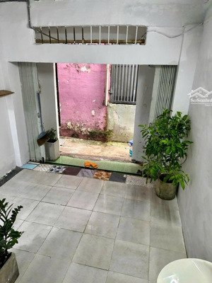 cho thuê nhà trọ 2 tầng giá 5 tr 4/ tháng