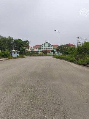 đất giá: 35tr/m2, dt: 5x24m, đường 14m, khu 28ha đường lê thị tám, xã nhơn đức, nhà bè