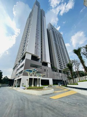 chính chủ cho thuê căn hộ opal skyline 2pn