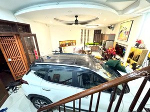 nhà ngay ngoại giao đoàn -xuân la -tây hồ - nhà dân -gara ô tô - 71m x 3 tầng , 4 ngủ giá 17 tỷ hơn