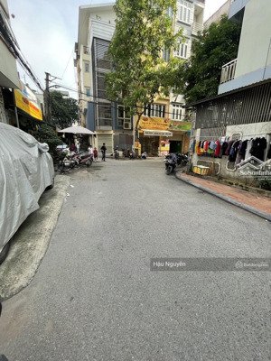 nhanh!bán nhà cầu diễn,lô góc,oto dừng đỗ trước nhà,dt=65mx3t,mt=4.5m,nhỉnh 10ty