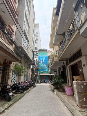 bán nhà c4 đường phùng chí kiên, cầu giấy ,ngõ ô tô thông- 45m2 , mặt tiền 4,3m, sổ đỏ cc- 15 tỷ.