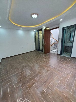 ( chủ bán gấp ) giảm 200 còn 6.6 - 52m2 phạm văn bạch .