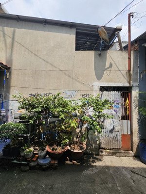 nhà trọ gần chợ xóm nghèo kế bên kcn sóng thần, tp dĩ an