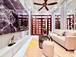 nhà đẹp #hồng_mai, #lô_góc, #full_nội_thất, #4_ngủ, 40m chỉ 9 tỷ 5( còn thương lượng).