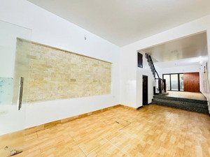 bán nhà phân lô quân đội 60m2, 5 tầng kd , ô tô , giá hơn 17 tỷ.