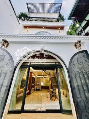 chỉ hơn 2 tỉ nhà đẹp ngang 4m siêu rộng, 1 trệt 2 lầu, 4 phòng ngủ.dt 50m2, đang cho thuê 15tr/th