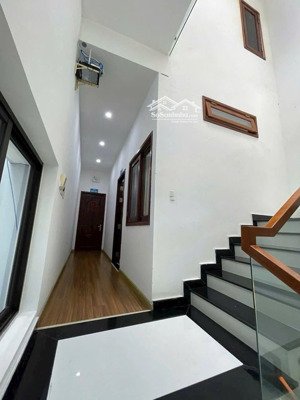 siêu phẩm 3 tầng mặt tiền 2/9, hải châu dòng tiền 35tr/tháng!