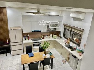 bán nhà sài đồng 83m2-hơn 11 tỷ-gần ô tô-nhà dân xây-thoáng trước sau-full nội thất