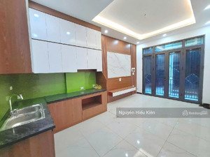 nhà 5 tầng đẹp chuẩn dân xây - thang máy nhập khẩu 30m ra phố - trung tâm kiến hưng- giá chỉ 7.2 tỷ