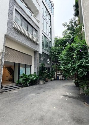 nhà đẹp đường âu cơ - 2 mặt thoáng - đường trước nhà rộng 5m - nội thất nhập khẩu - xem là chốt.