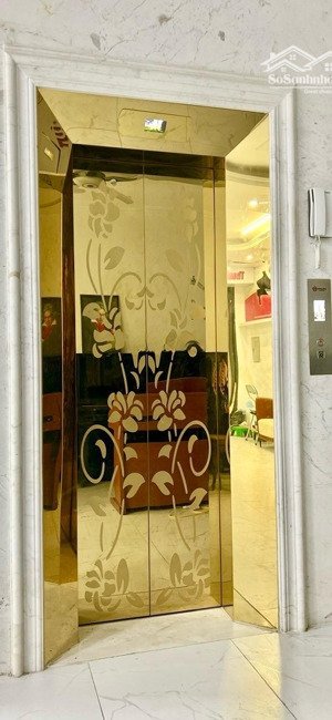 sh 5 tầng 6 pn thang máy nội thất cao cấp giá: 16,8 tỷ | dt: 71m²