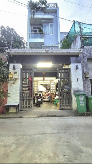 nhà đẹp hx tải thông đỗ được 3 ô tô quận bình tân giáp nách tân phú giá tốt nhỉnh 8 tỉ