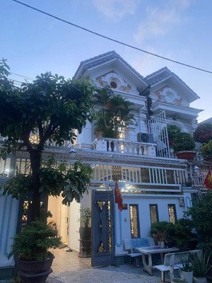 cặp biệt thự đẹp chủ gấp bán giảm sâu gần 1 tỷ tx40, phường thạnh xuân, quận 12 mặt