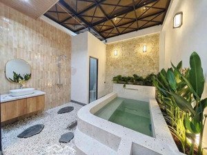 cho thuê nhà 3 tầng có hồ bơi mini 3pn/4wc kiệt ông ích khiêm mới xây