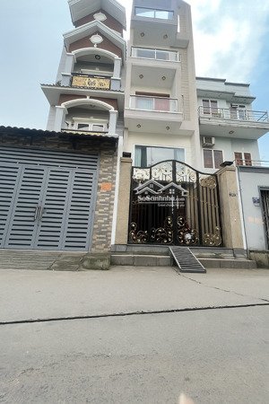 hèm xe hơi - nhà đẹp 5 tầng- khu y tế kỹ thuật cao- sát aeonmall- 4.1x14m-4pn- ở và kinh doanh