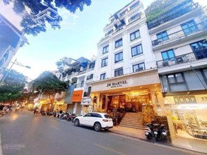 bán nhà mặt phố bùi thị xuân , dt 100m2 x 9 tầng, mặt tiền 9.5m, thuê 200 tr/ th, giá 80 tỷ.