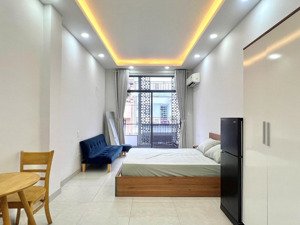 căn hộ có ban công máy giặt riêng gần nhà ga t3 ngay tân bình