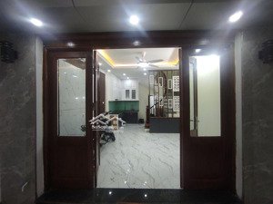 bán nhà 30m2 chính chủ tại đê tô hoàng