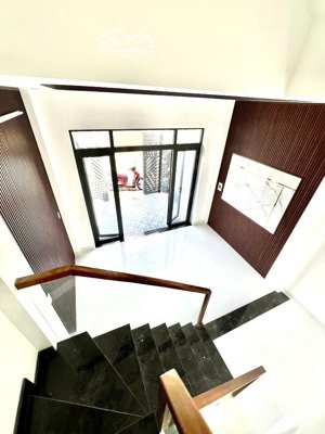 siêu phẩm nhà 3 tầng đường 7m, cạnh vành đai 3 vinhome grand park sổ hoàn công 2025 giá 5.1 tỷ