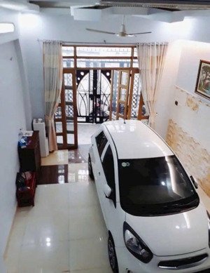 chỉ 6t2 -63mv ngay phú mỹ hưng nhà 4 lầu btct ôtô ngủ nhà - vừa ở vừa làm công ty