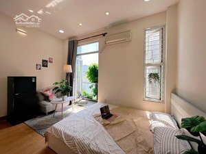 cho thuê studio 35m2 full nội thất ban công thoáng ngay ung văn khiêm bình thạnh
