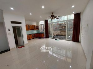 cho thuê biệt thự phong cách châu âu p.thới an