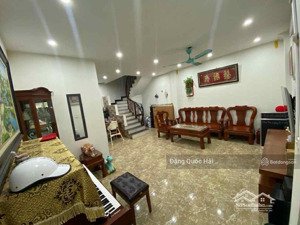 nhà chủ tự xây khu lõi trung tâm ngọc lâm bồ đề - oto nhỏ lùi cửa - cách đường mới đang mở 15m