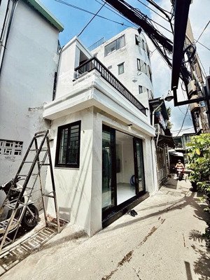 hot căn góc sát mặt tiền đường, huỳnh tấn phát q7, 2 tầng, 4tỷ3