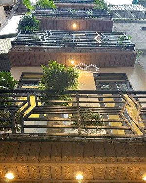 bán nhà đẹp minh khai 45m 5 tầng mặt tiền 3.8m 5 ngủ nội thất xịn xò ngõ 3 gác gần phố .tiện