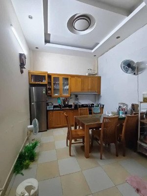 nhà dân xây - 47m2 x 4 tầng , mt 3,5m - ngõ thông