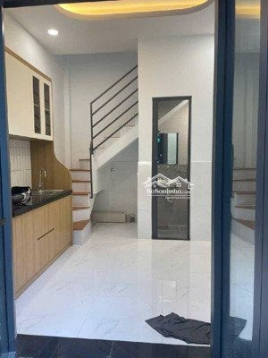 bán nhà 2 tầng hẻm 4m lạc long quân f10 tân bình