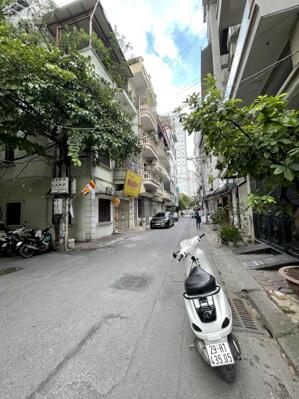 PHÂN LÔ - CĂN GÓC - 9 TẦNG - MẶT TIỀN 12M - Giá 37 TỶ.