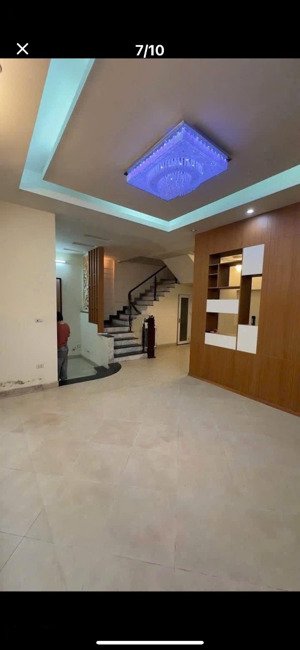 cho thuê nhà 5 tầng ngõ ôtô tránh giảng võ cát linh, 70m, mt 7m, full nội thất nhỉnh 30tr/th