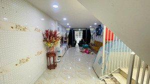 bán nhà gần kdc hồng long 53.2m2, 2 tầng 3pn, 20m ra mặt tiền, giá 4.88 tỷ