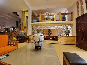 biệt thự nhà vườn - thông số khủng full nội thất gỗ sồi - đường nhựa 12m vỉa hè - siêu hiếm giá tốt