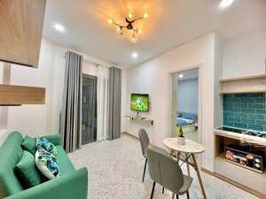 căn hộ dịch vụ cao cấp 1 phòng ngủ 1 phòng khách tại võ thị sáu - trung tâm quận 3 gần hồ con rùa