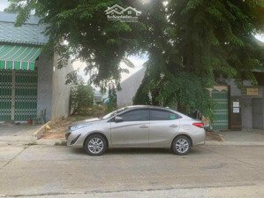 đất thổ 100% sổ sẵn sát bên vành đai 4 dt 225m2 ngang 7,5m đi đến trường đại học việt đức chỉ 900m.